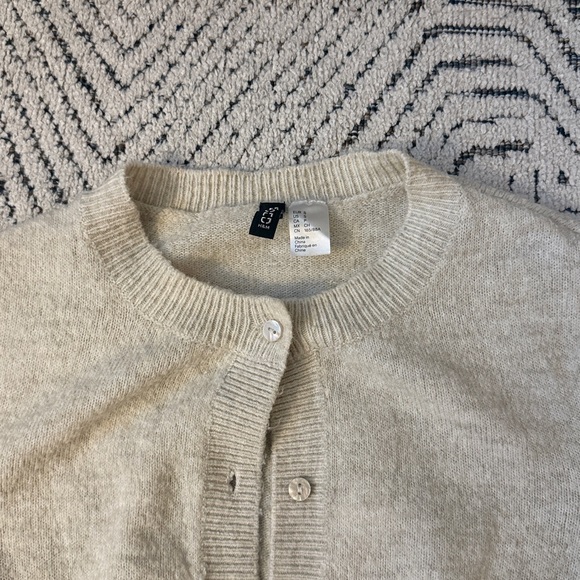 H&M Beige Cardigan Sweater - Picture 2 of 3